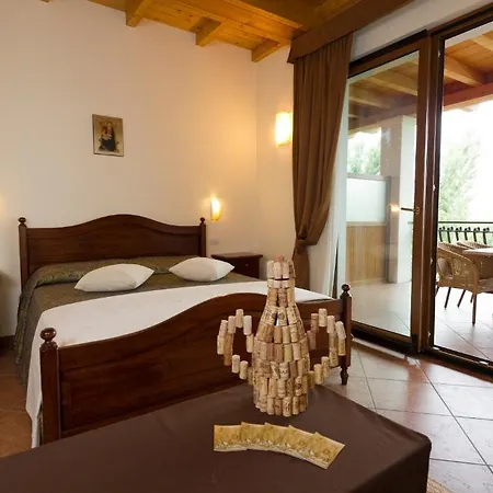 Apart Otel Locanda Ristorante Al Cardellino 3*