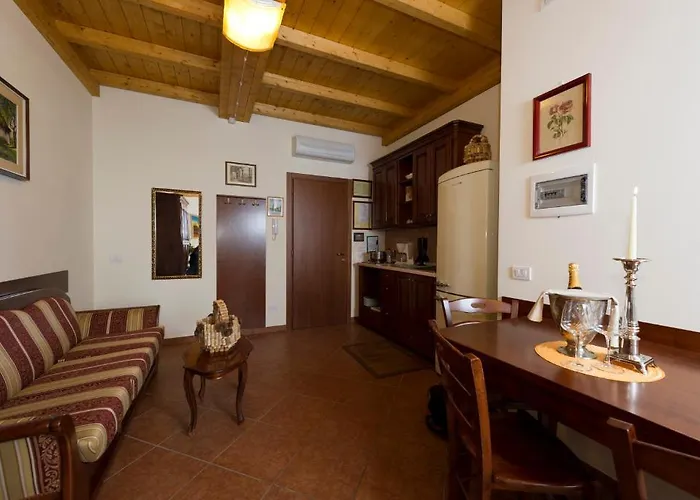 Apart Otel Locanda Ristorante Al Cardellino