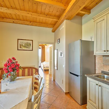 Apartmanhotel Ristorante Al Cardellino 3*