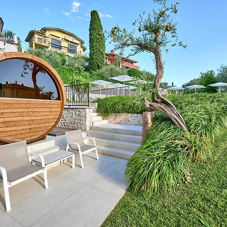 Ristorante Al Cardellino Apartmanhotel Bardolino