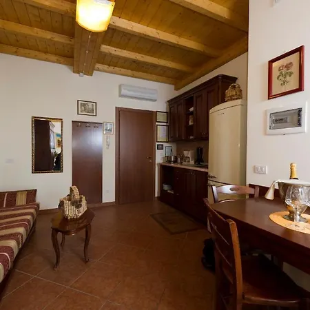 Apartahotel Ristorante Al Cardellino