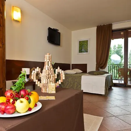 Apartahotel Ristorante Al Cardellino